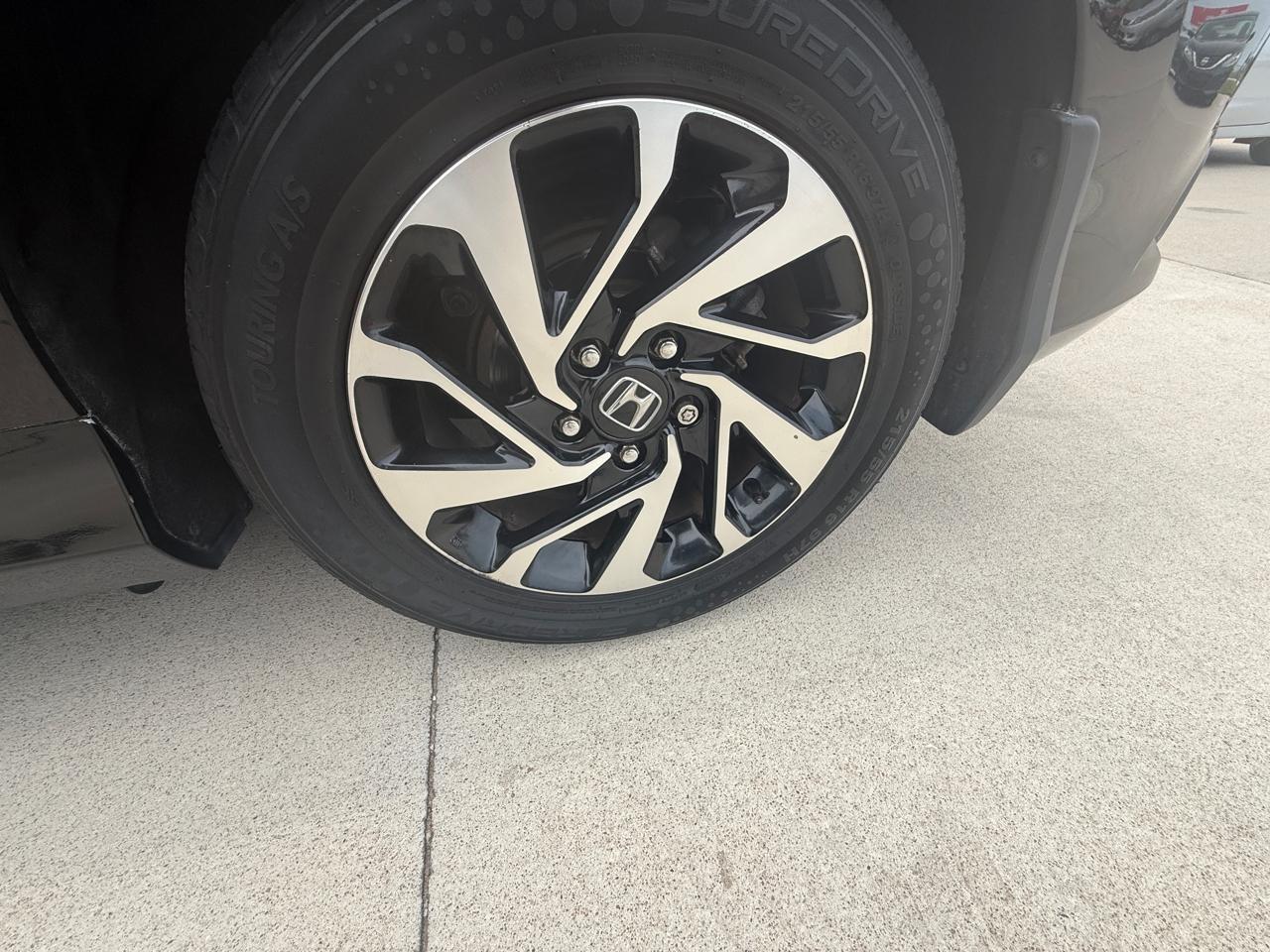 Honda Civic LX-P Coupe CVT 2018
