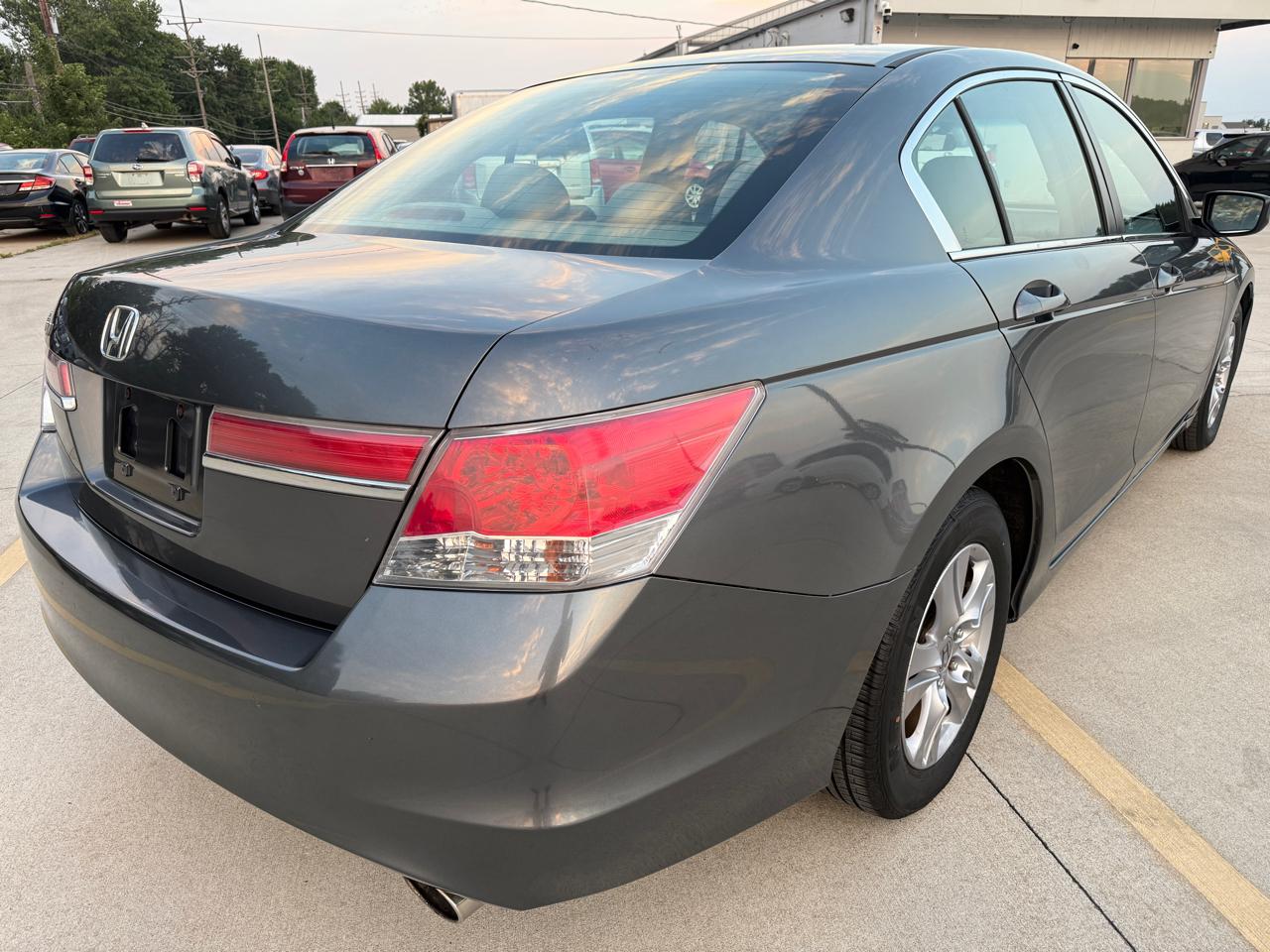 Honda Accord LX-P Sedan AT 2012