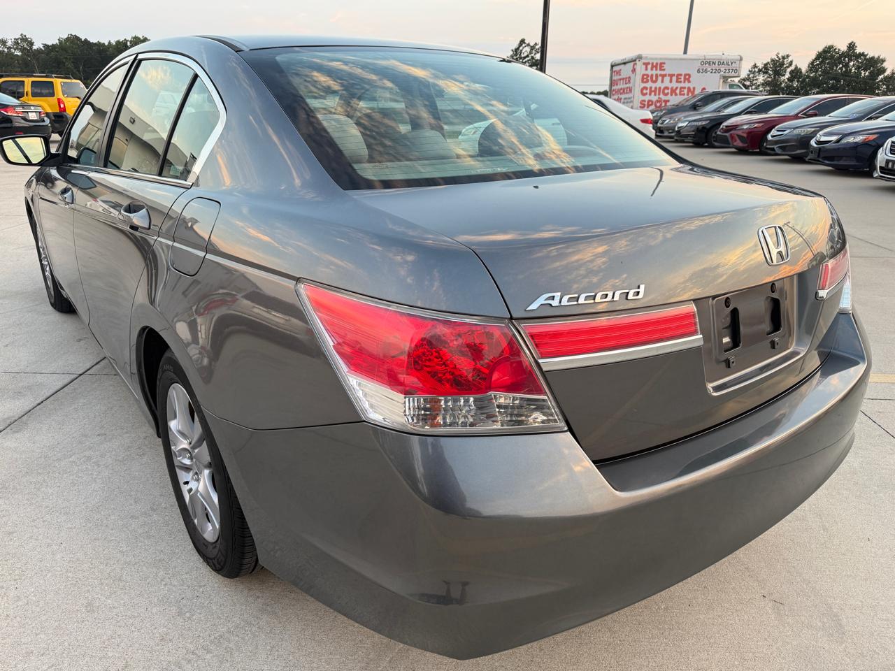 Honda Accord LX-P Sedan AT 2012
