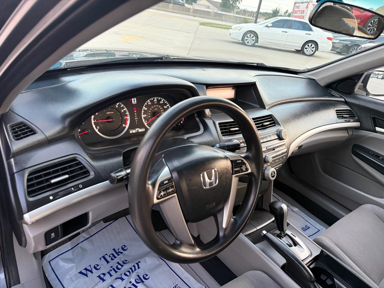 Honda Accord LX-P Sedan AT 2012