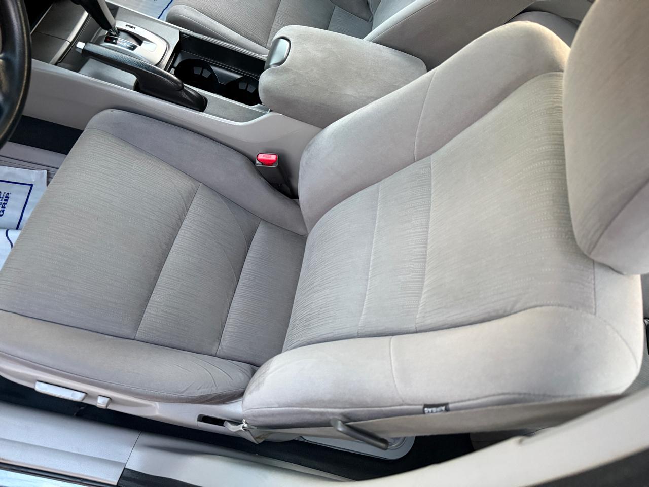 Honda Accord LX-P Sedan AT 2012