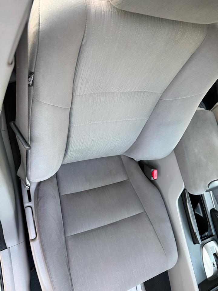 Honda Accord LX-P Sedan AT 2012