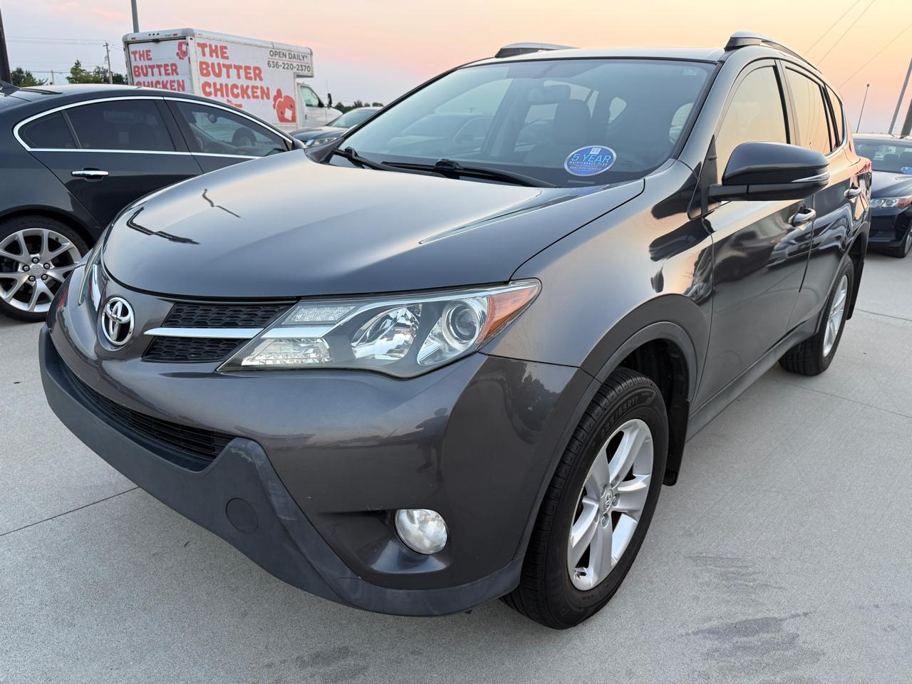 Toyota RAV4 XLE FWD 2014
