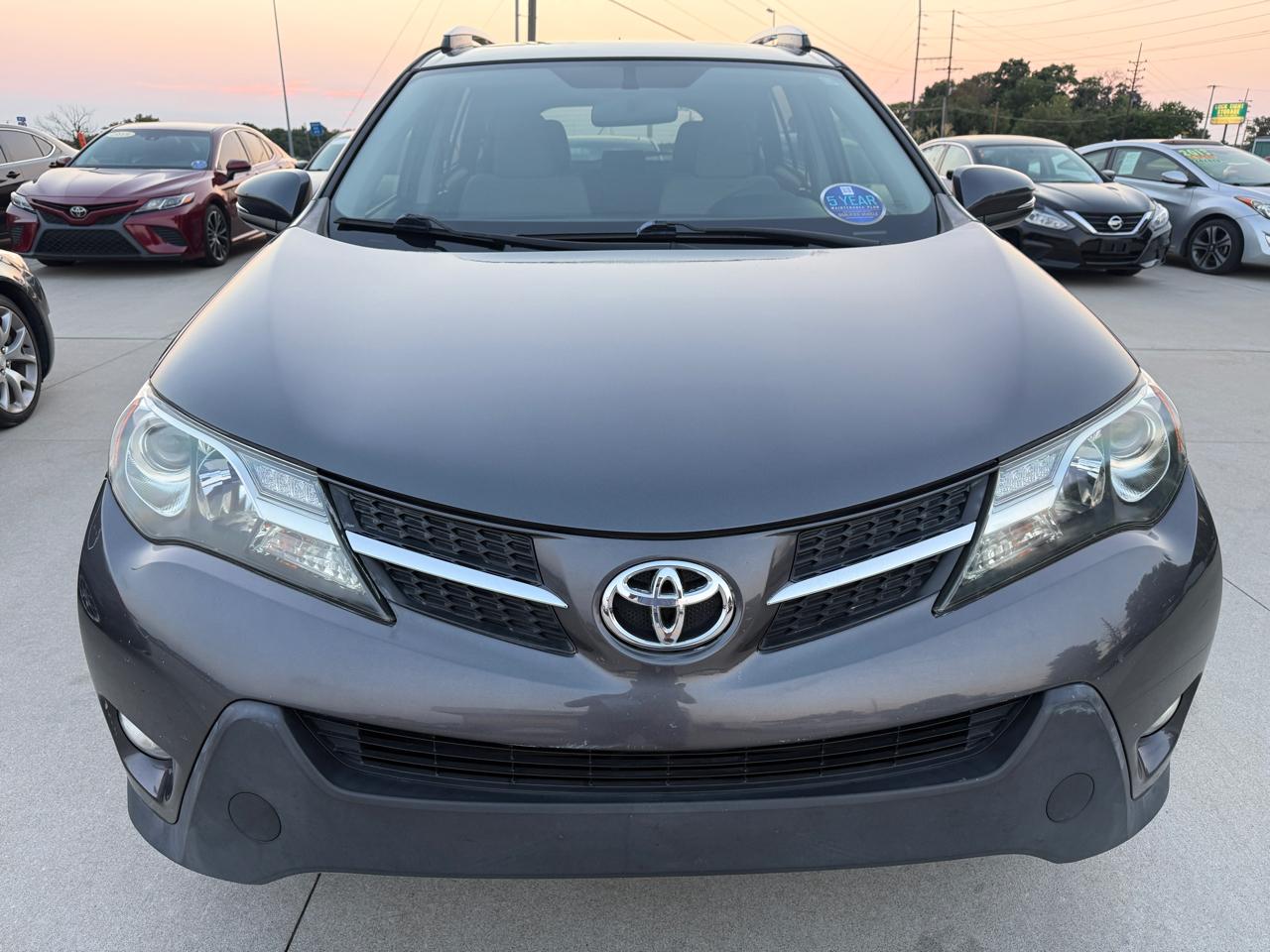 Toyota RAV4 XLE FWD 2014