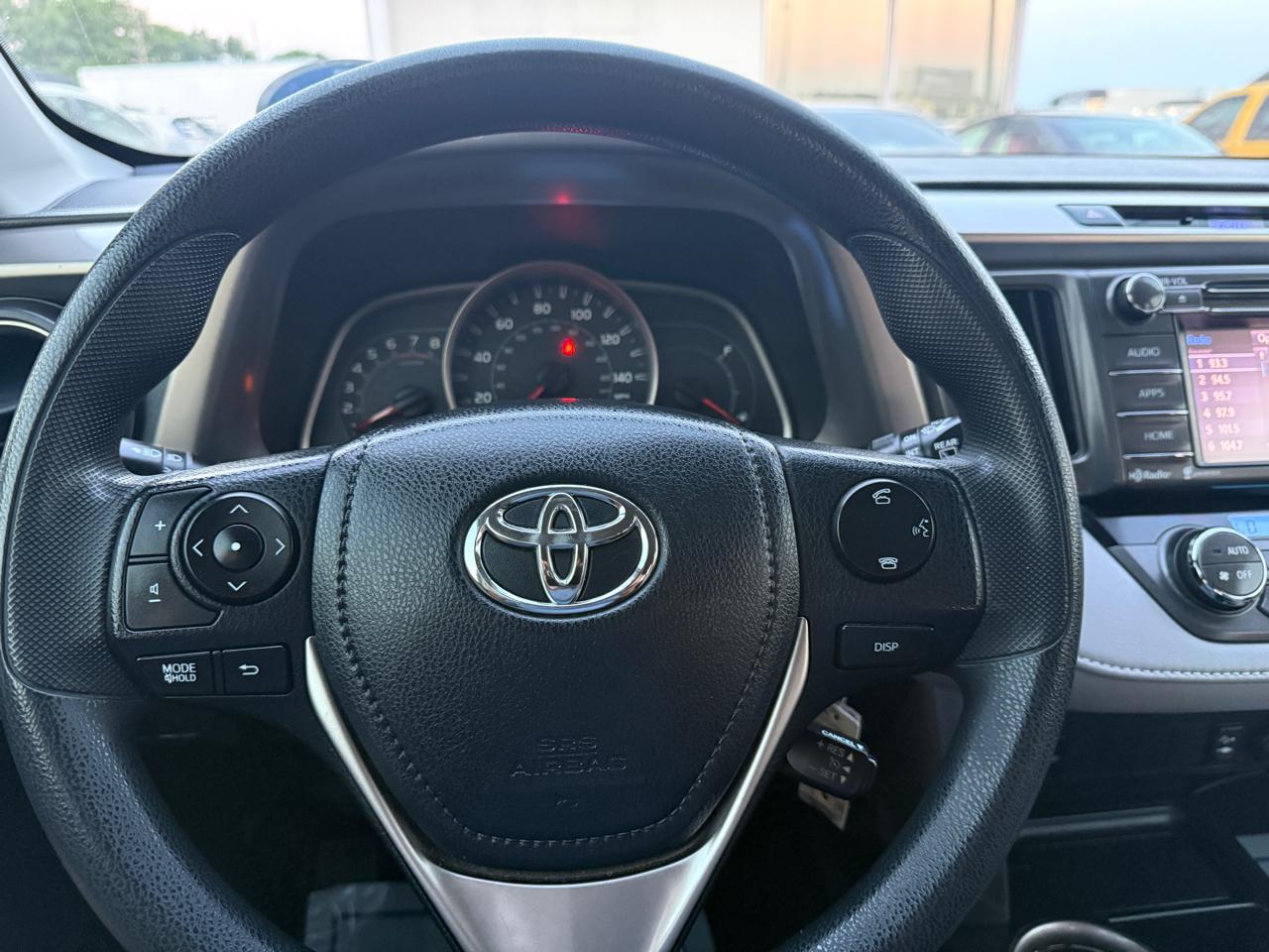 Toyota RAV4 XLE FWD 2014