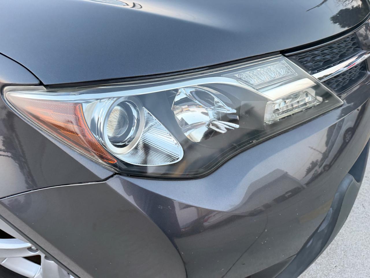 Toyota RAV4 XLE FWD 2014