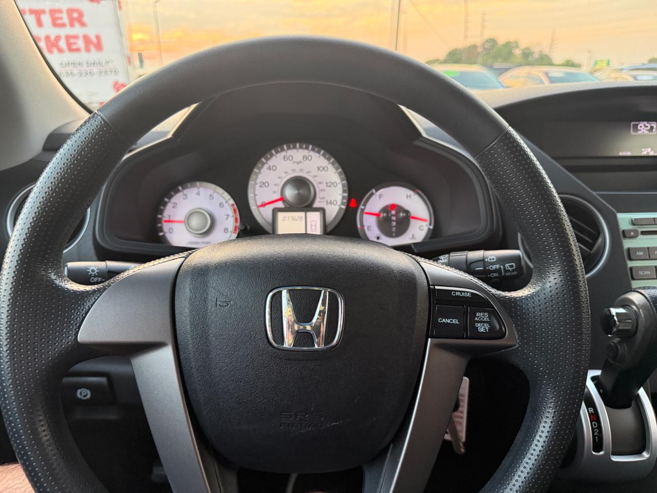 Honda Pilot LX 2WD 5-Spd AT 2011