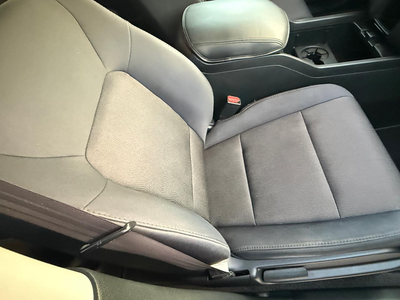 Honda Pilot LX 2WD 5-Spd AT 2011