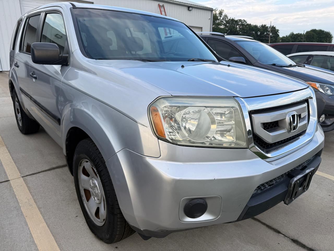 Honda Pilot LX 2WD 2011
