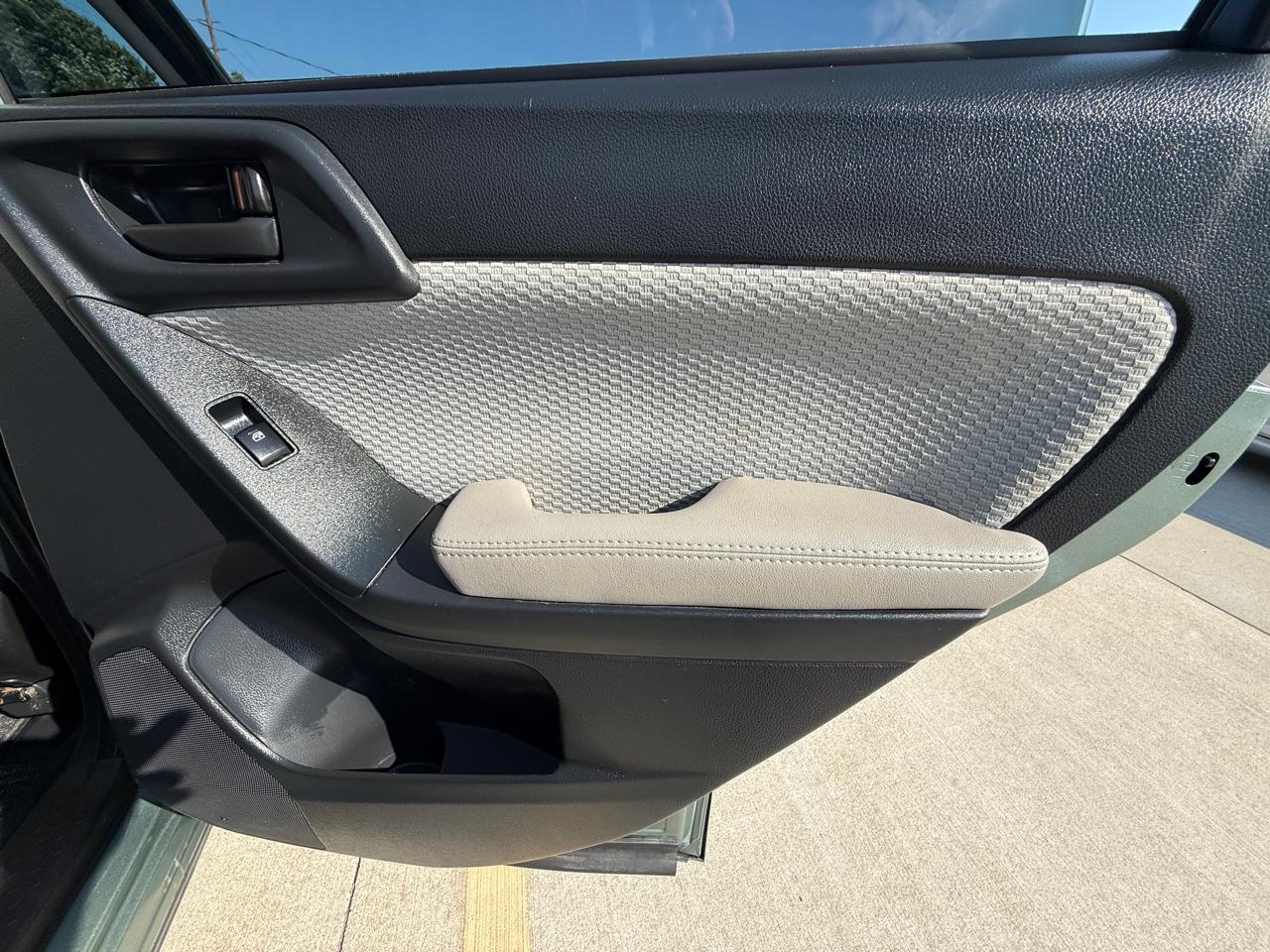 Subaru Forester 2.5i PZEV CVT 2017