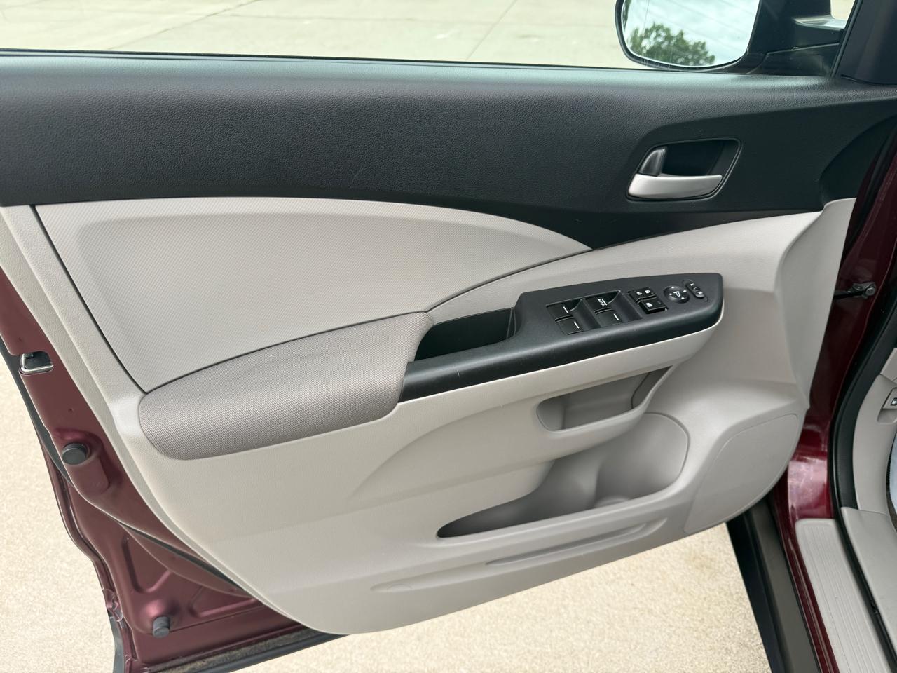 Honda CR-V LX 2WD 5-Speed AT 2014