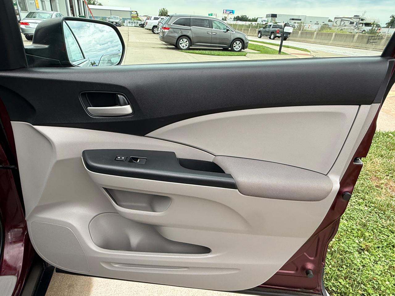 Honda CR-V LX 2WD 5-Speed AT 2014