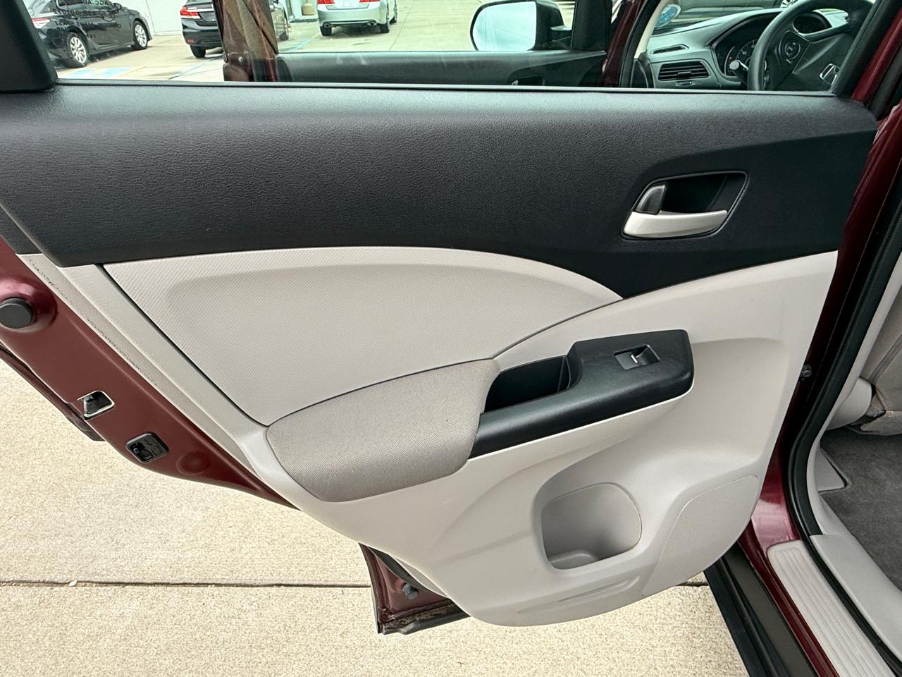 Honda CR-V LX 2WD 5-Speed AT 2014