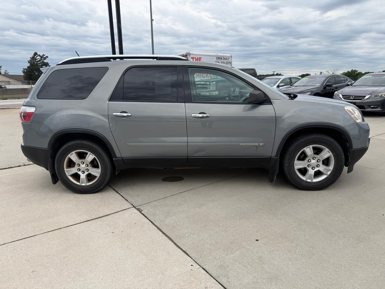 GMC Acadia SLE-1 AWD 2008