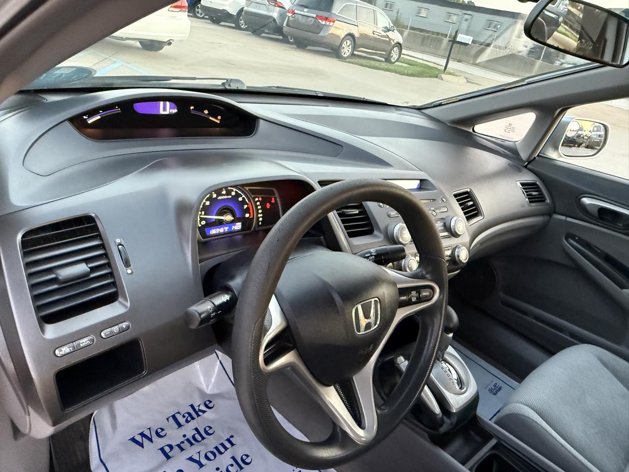 Honda Civic LX Sedan 5-Speed AT 2010