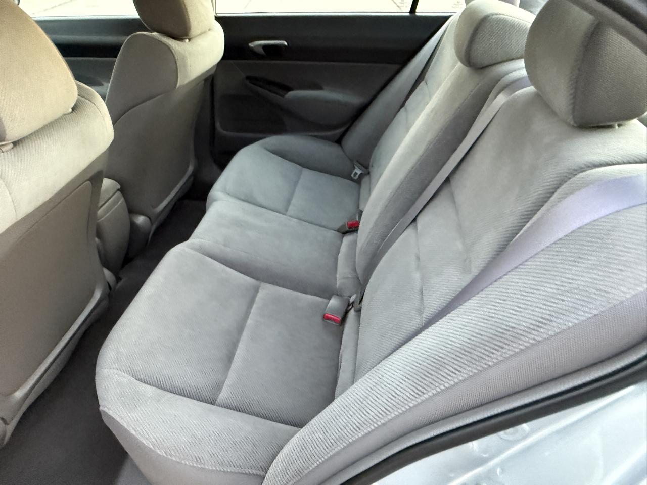 Honda Civic LX Sedan 5-Speed AT 2010