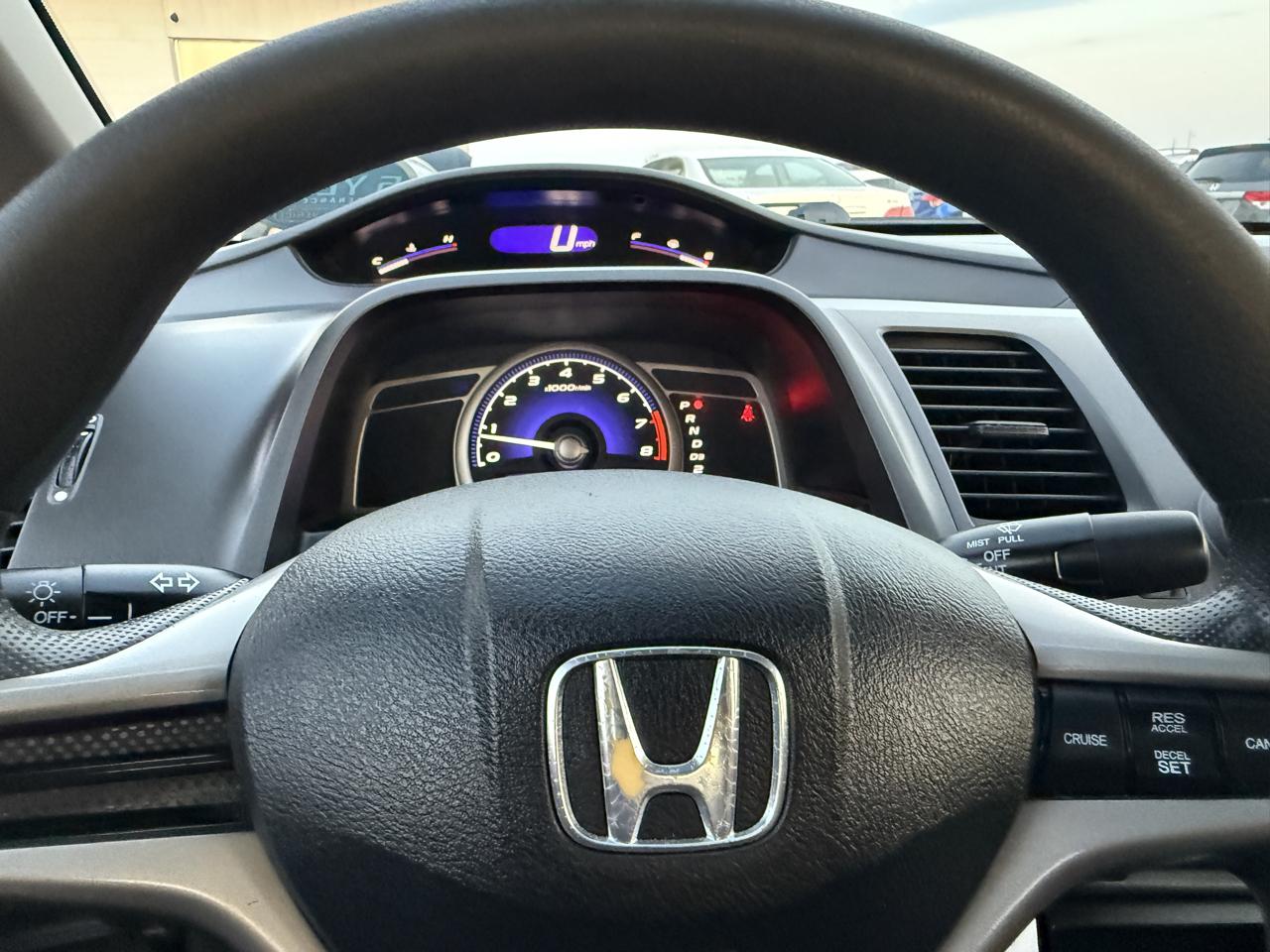 Honda Civic LX Sedan 5-Speed AT 2010