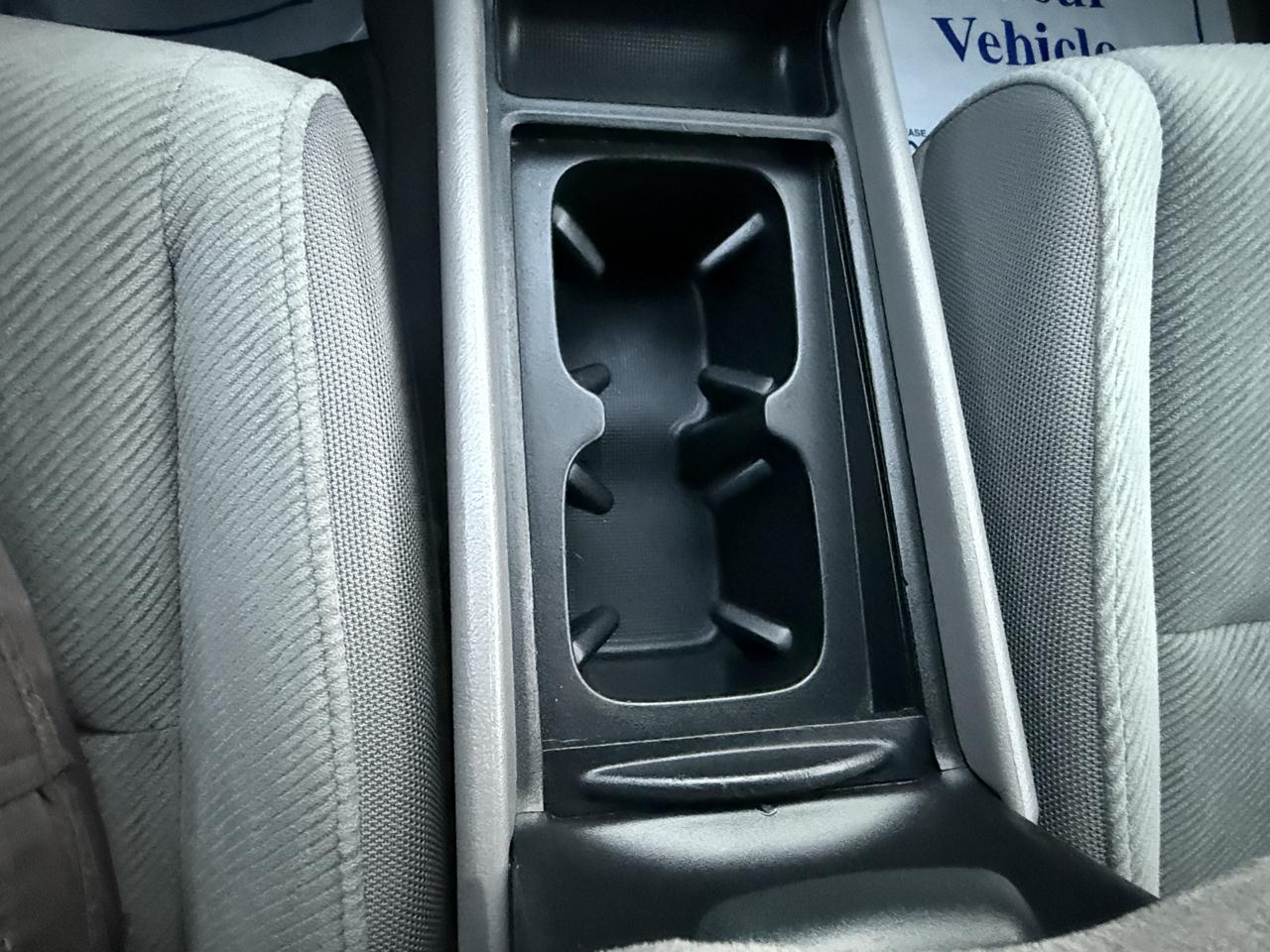Honda Civic LX Sedan 5-Speed AT 2010