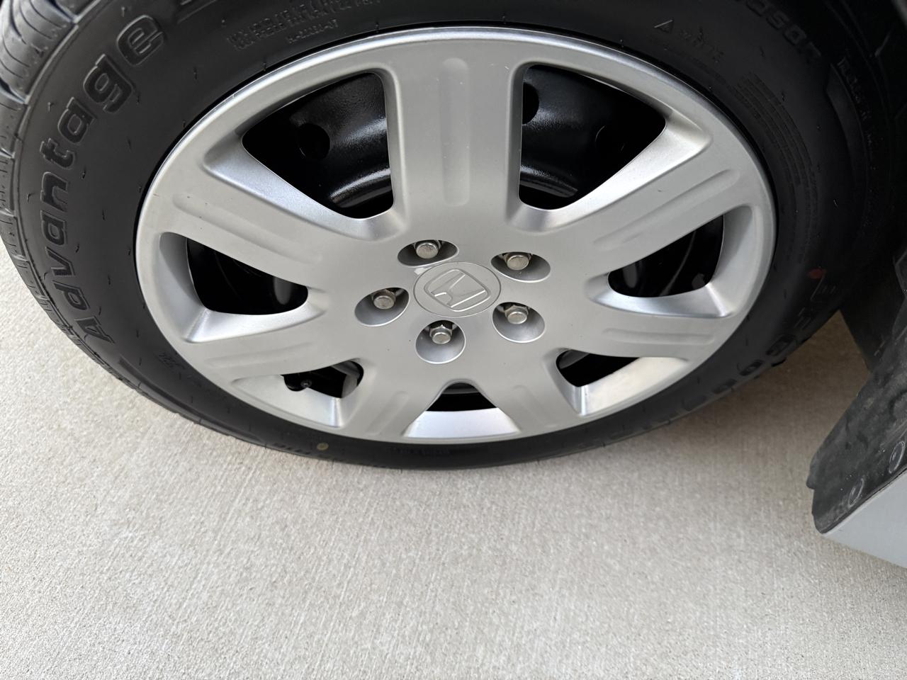 Honda Civic LX Sedan 5-Speed AT 2010