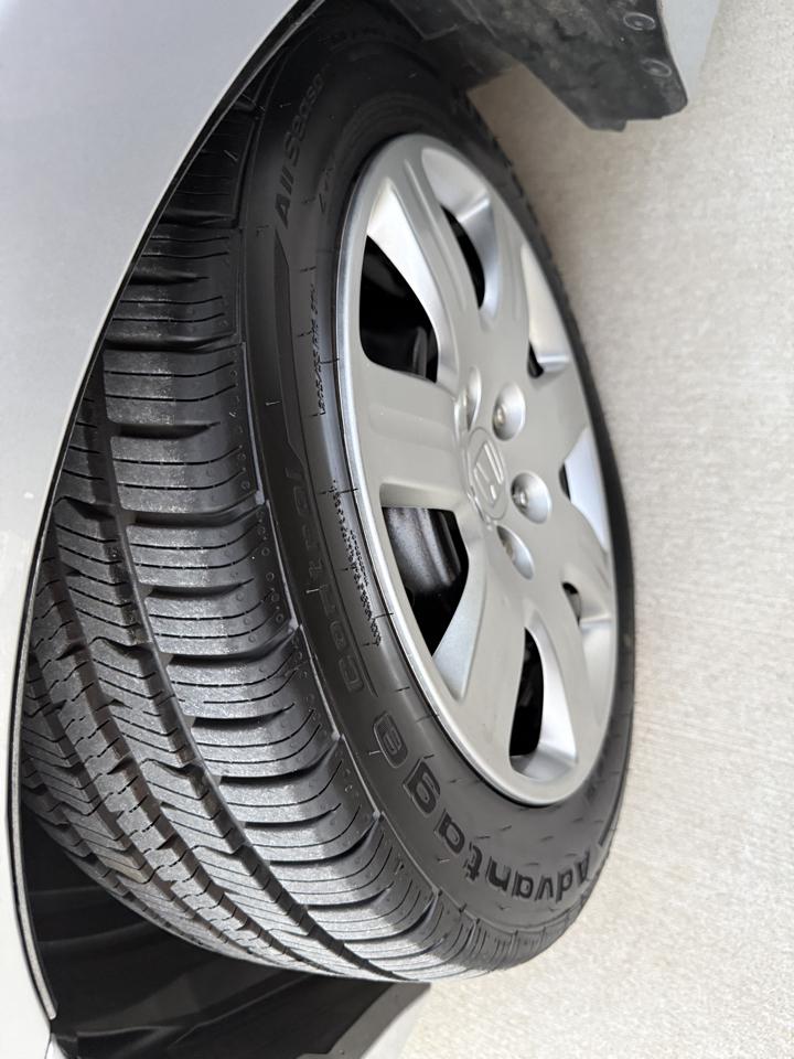 Honda Civic LX Sedan 5-Speed AT 2010