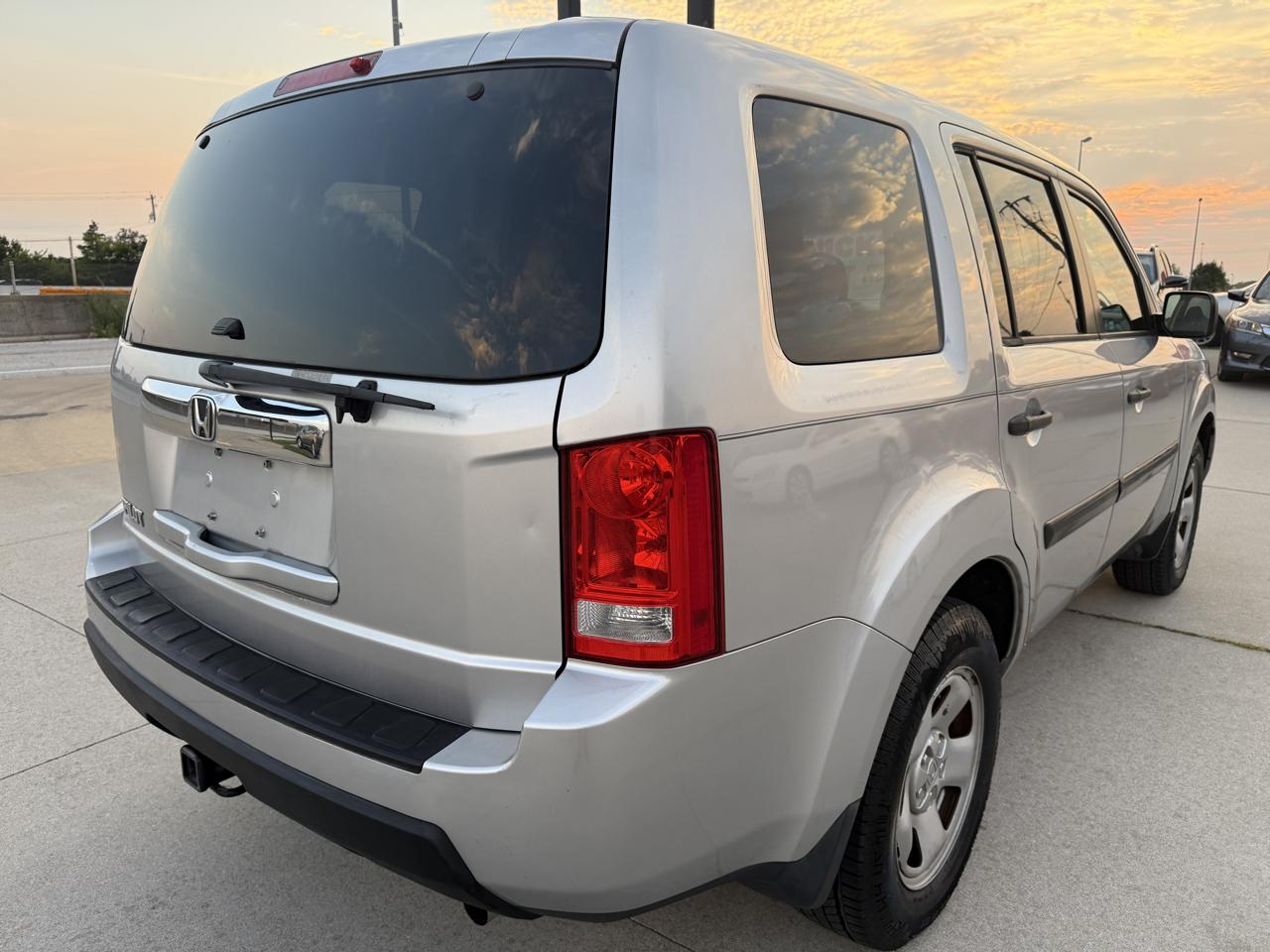 Honda Pilot LX AT 2011