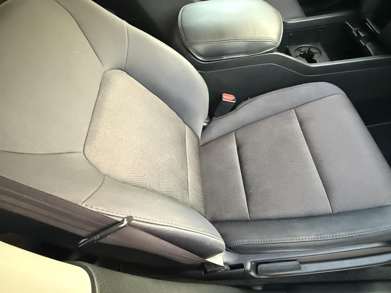 Honda Pilot LX AT 2011