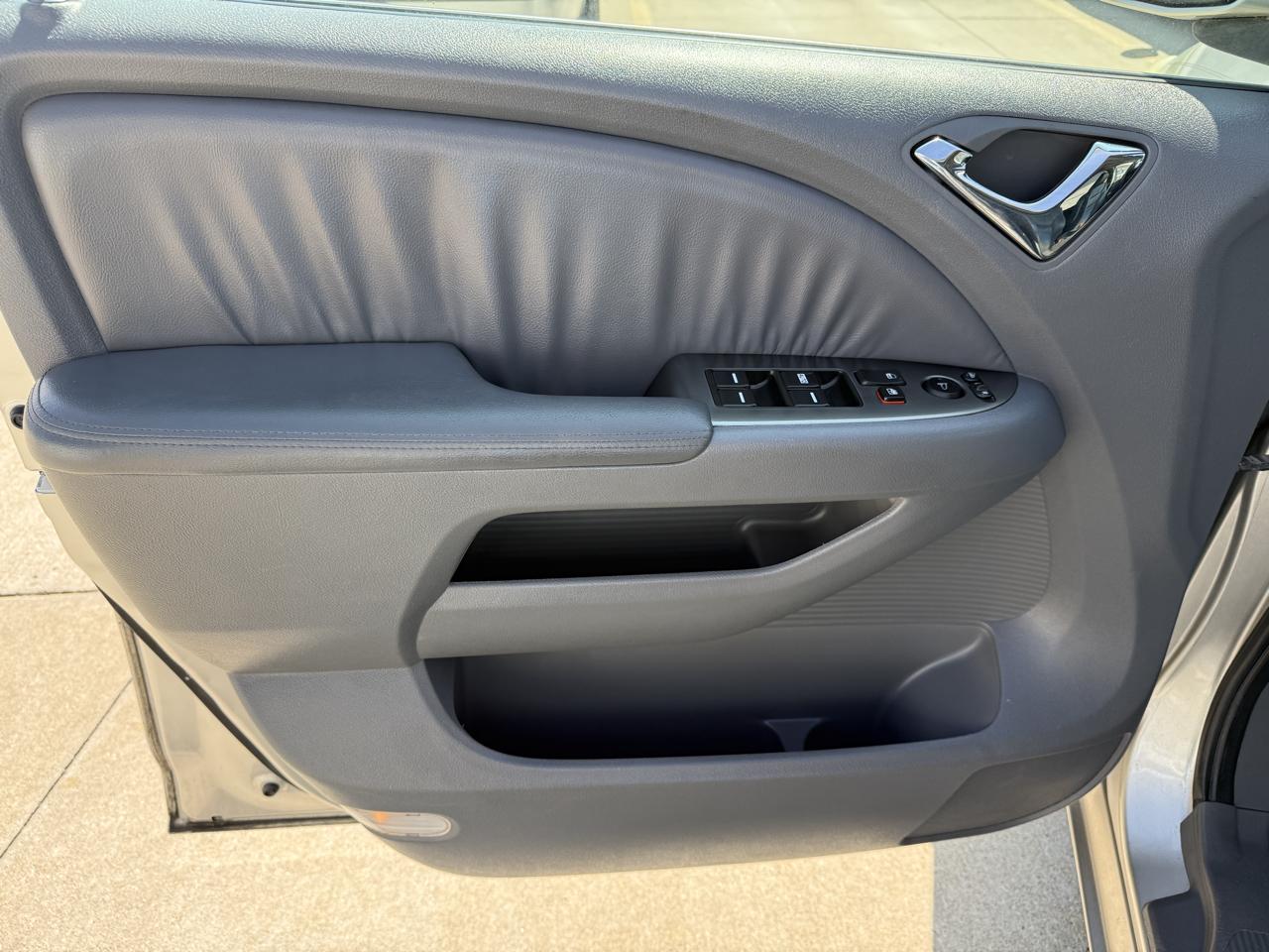 Honda Odyssey EX-L w/ DVD and Navigation 2007