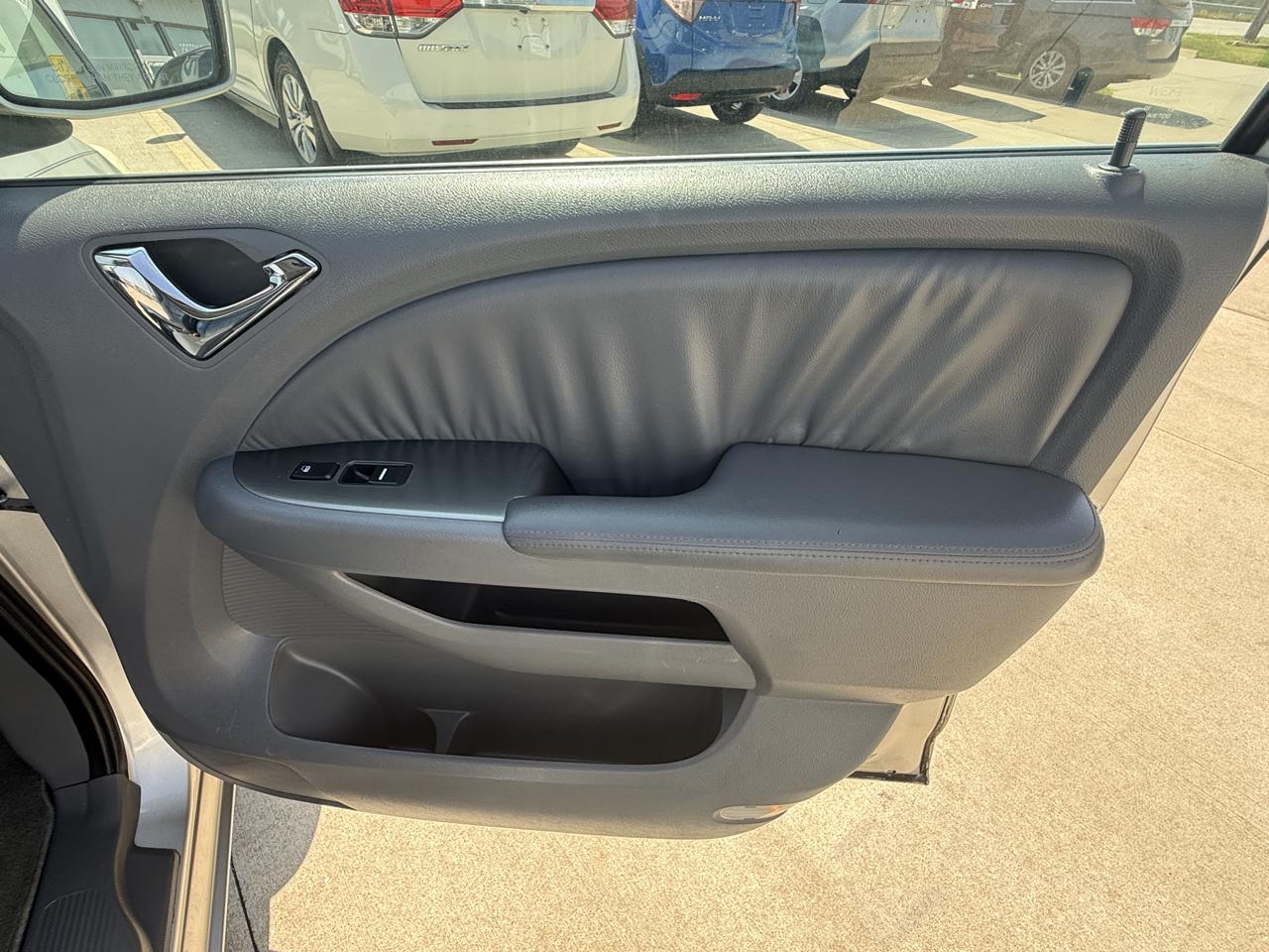 Honda Odyssey EX-L w/ DVD and Navigation 2007