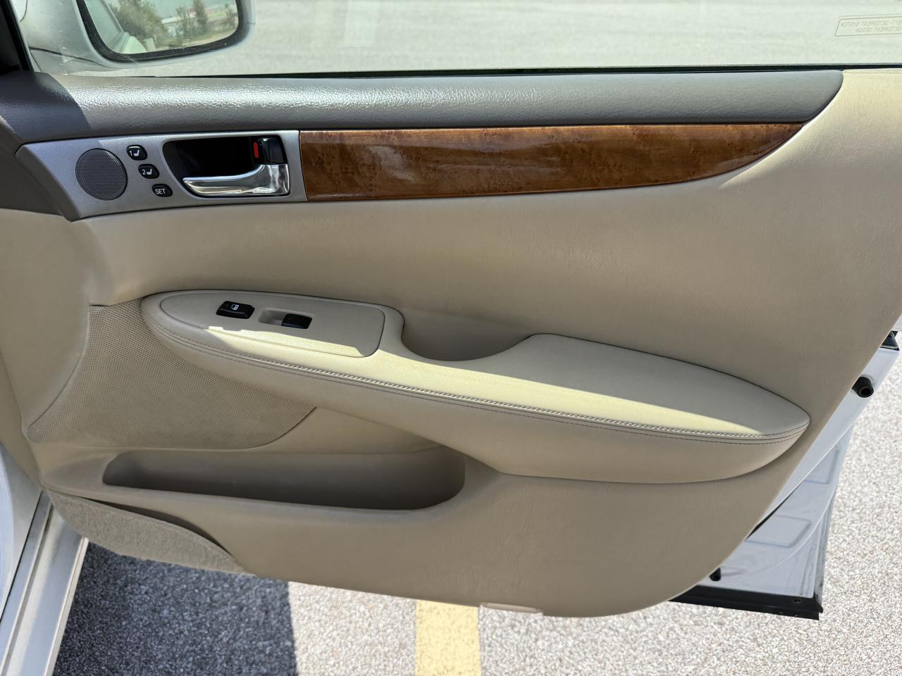Lexus ES 330 Sedan 2005