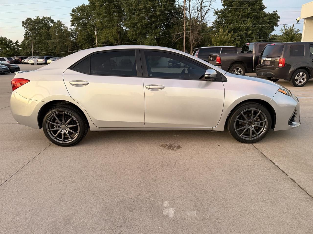 Toyota Corolla LE CVT 2017