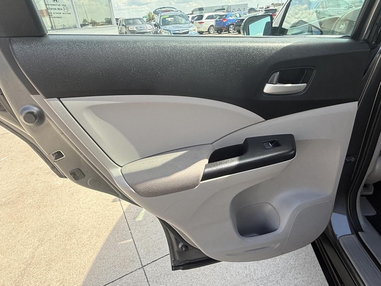 Honda CR-V LX 2WD 5-Speed AT 2012
