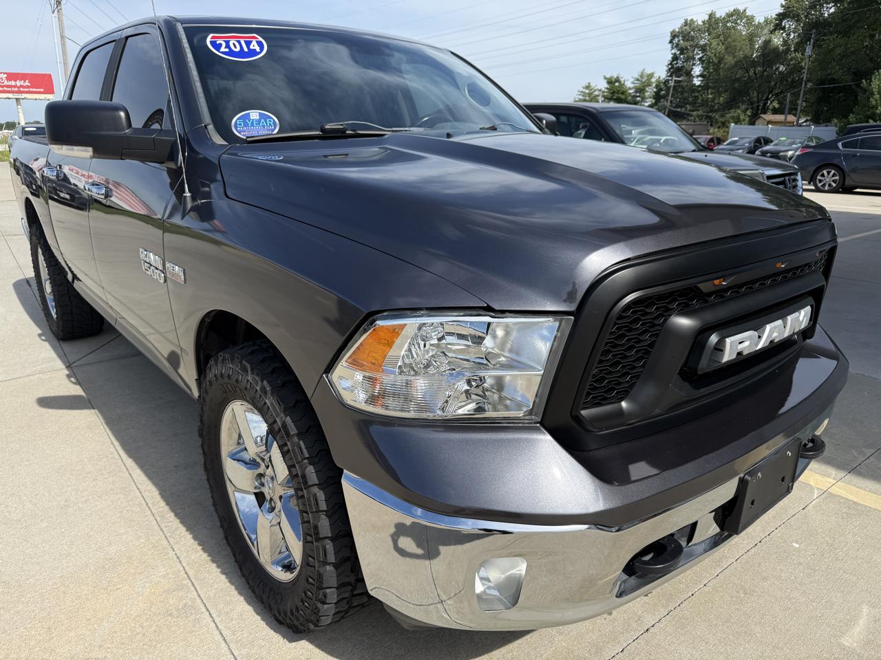 RAM 1500 SLT Crew Cab SWB 4WD 2014