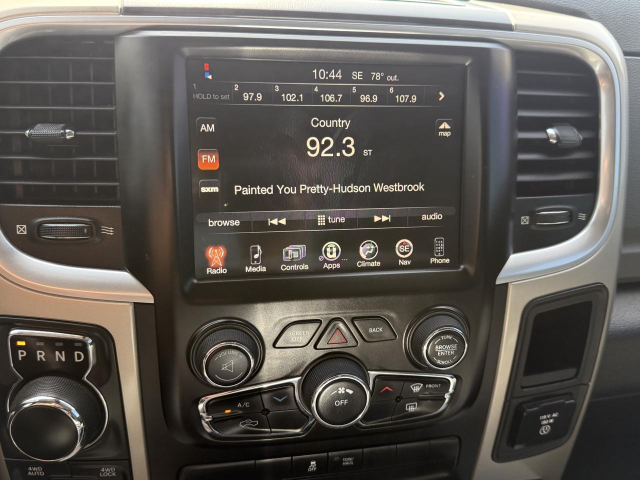 RAM 1500 SLT Crew Cab SWB 4WD 2014