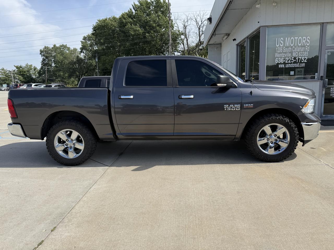 RAM 1500 SLT Crew Cab SWB 4WD 2014