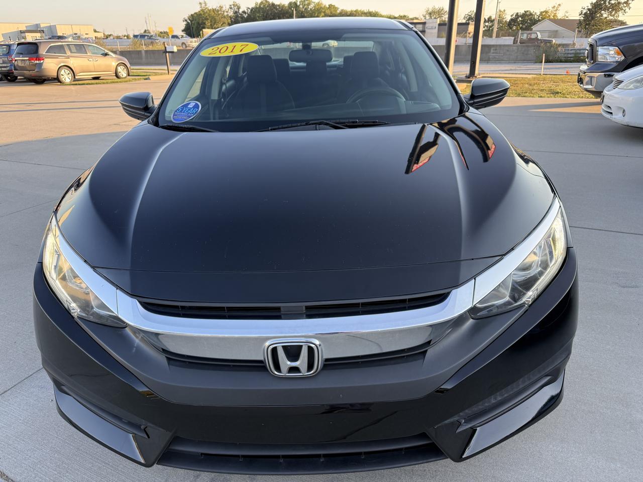 Honda Civic 4dr Sdn LX Auto 2017
