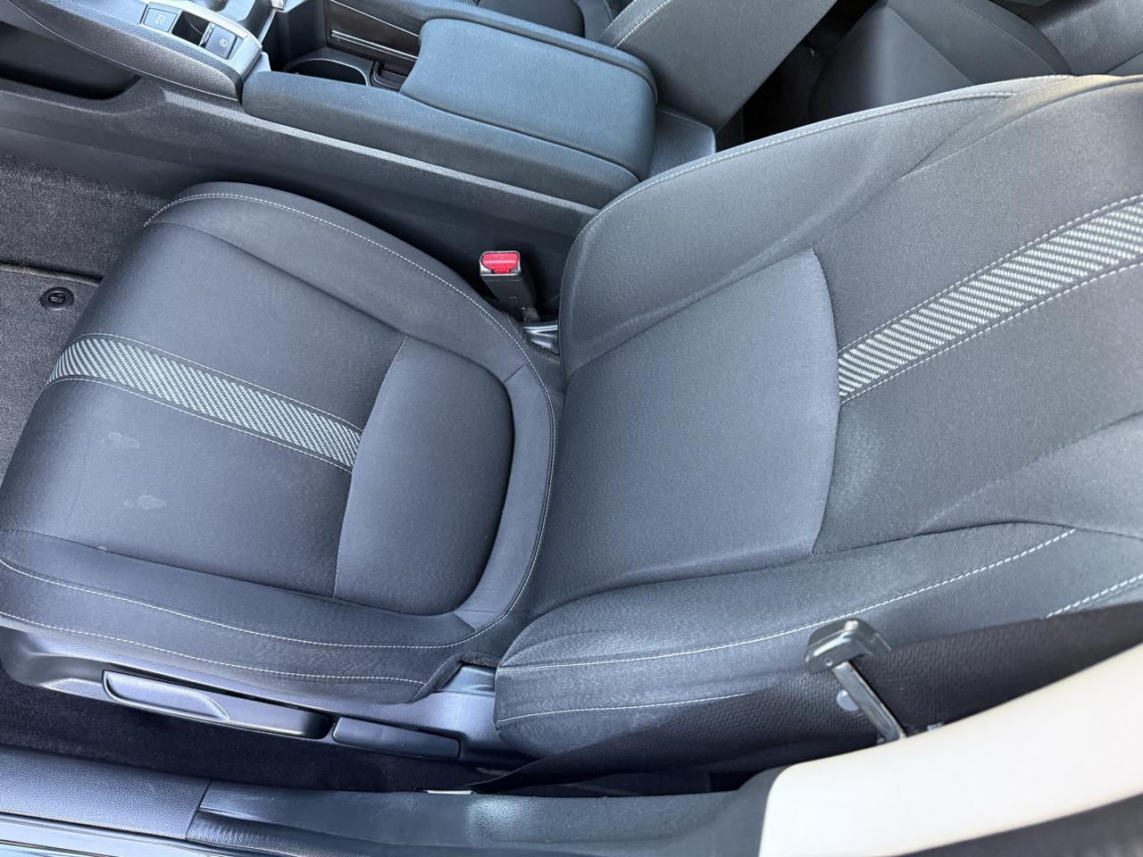 Honda Civic 4dr Sdn LX Auto 2017