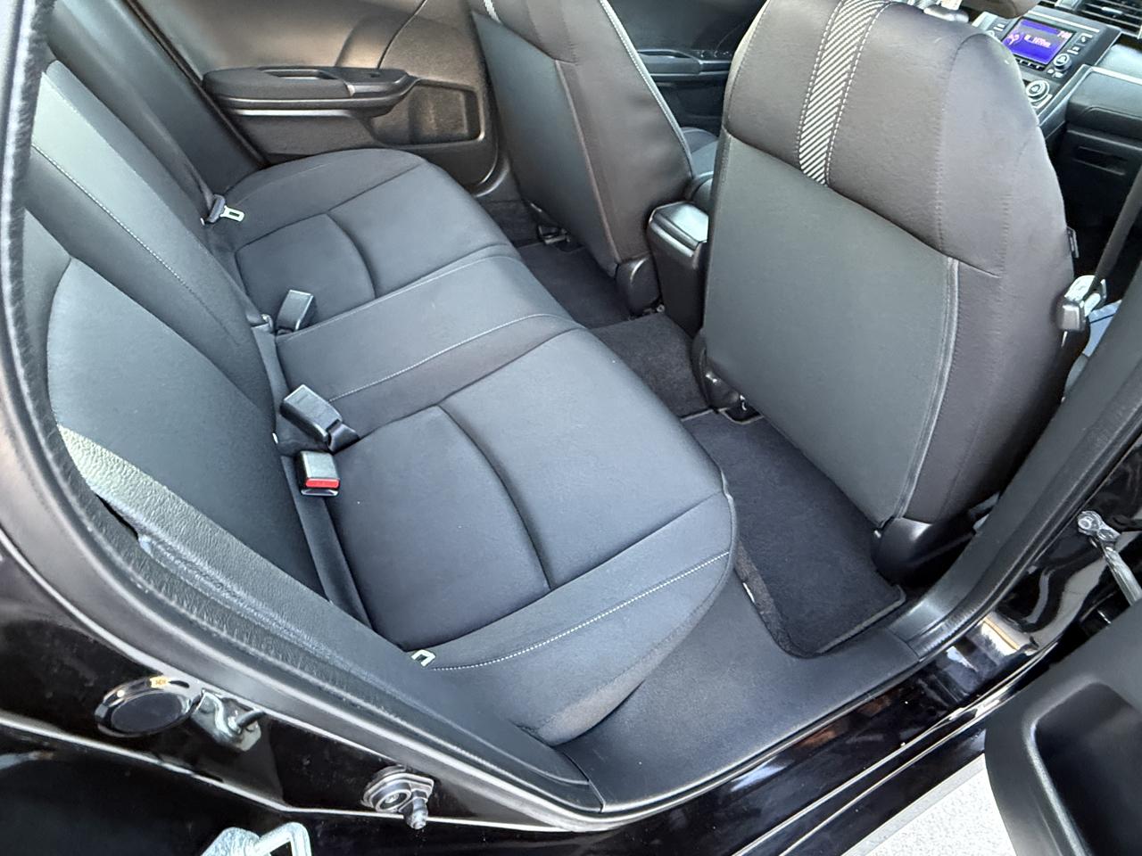 Honda Civic 4dr Sdn LX Auto 2017