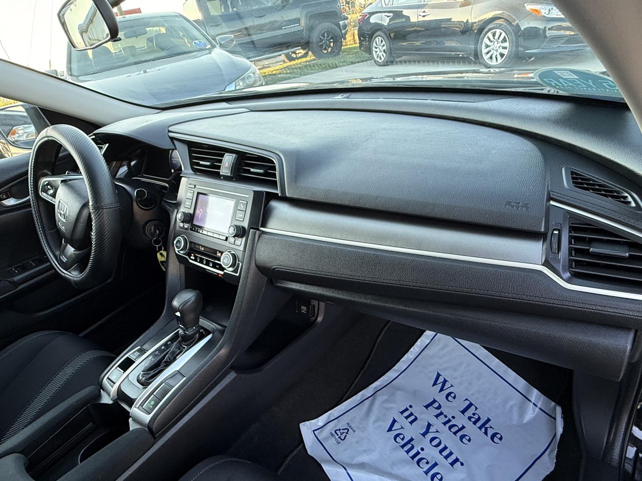 Honda Civic 4dr Sdn LX Auto 2017