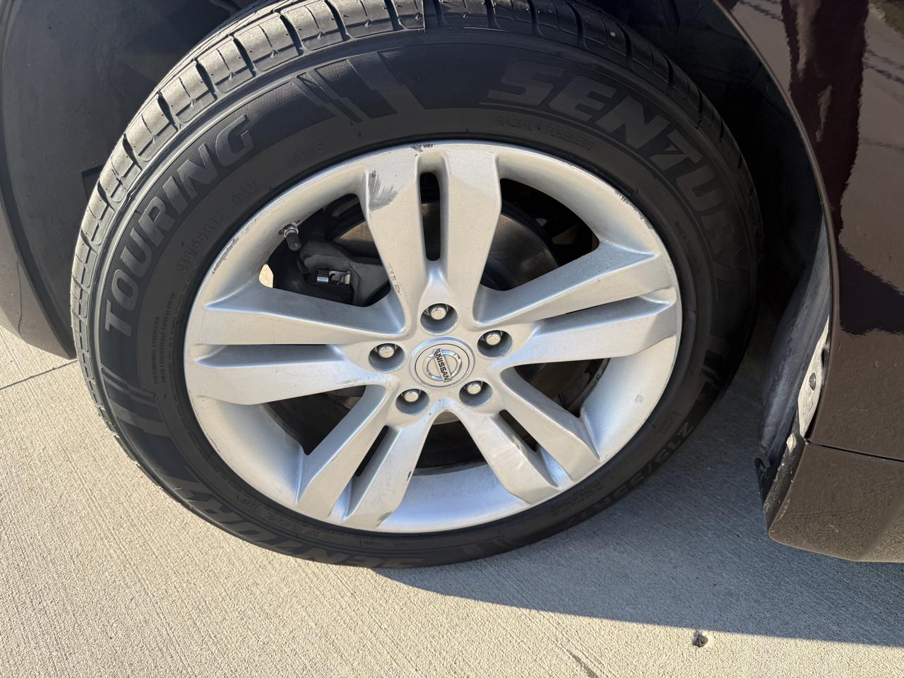 Nissan Altima 2.5 S 6M/T Coupe 2011