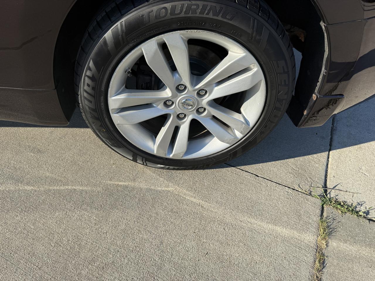 Nissan Altima 2.5 S 6M/T Coupe 2011