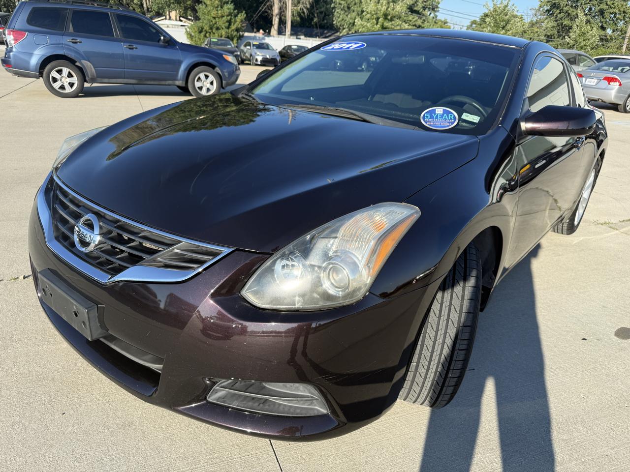 Nissan Altima 2.5 S 6M/T Coupe 2011