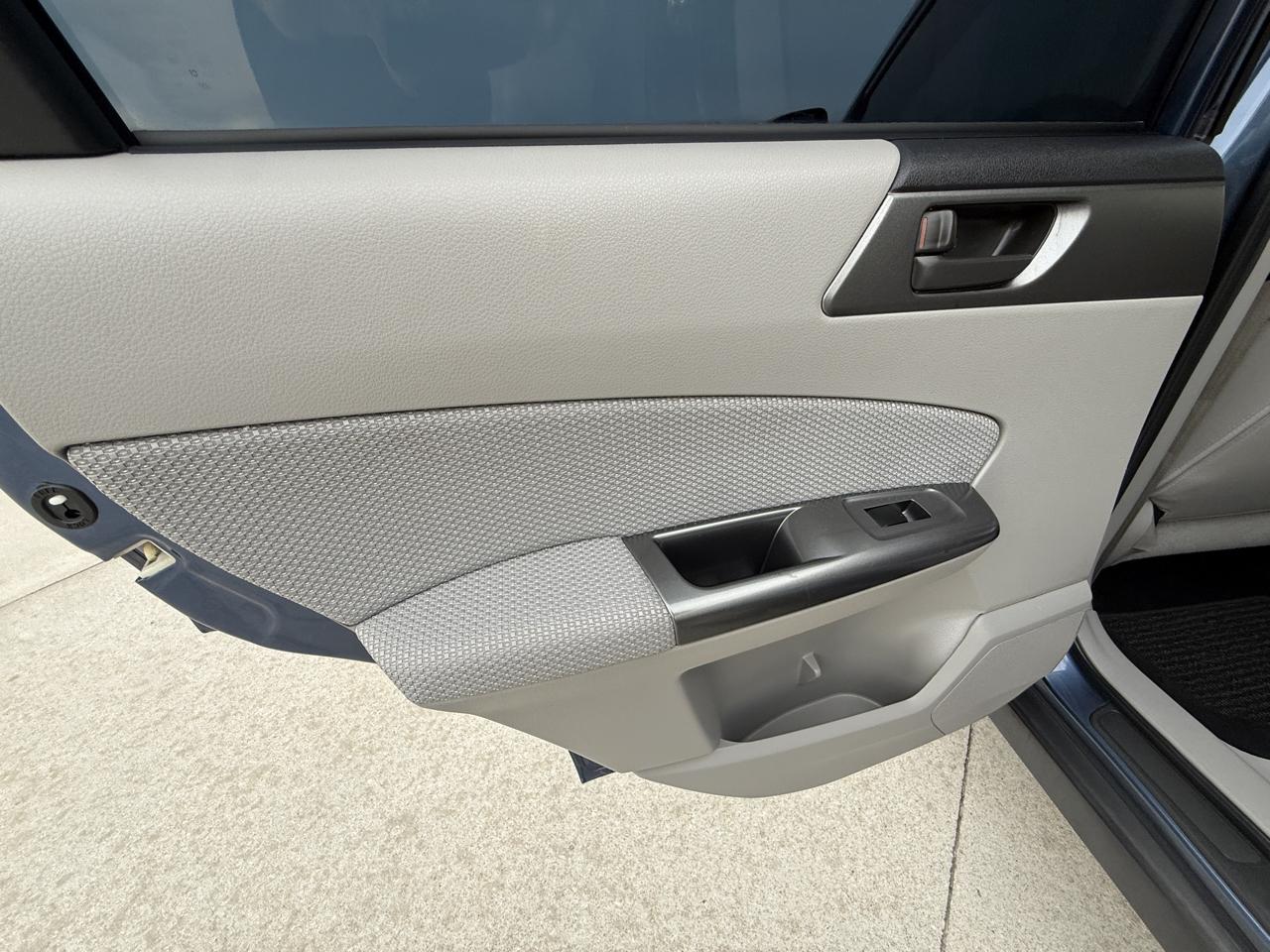 Subaru Forester 2.5X 2013