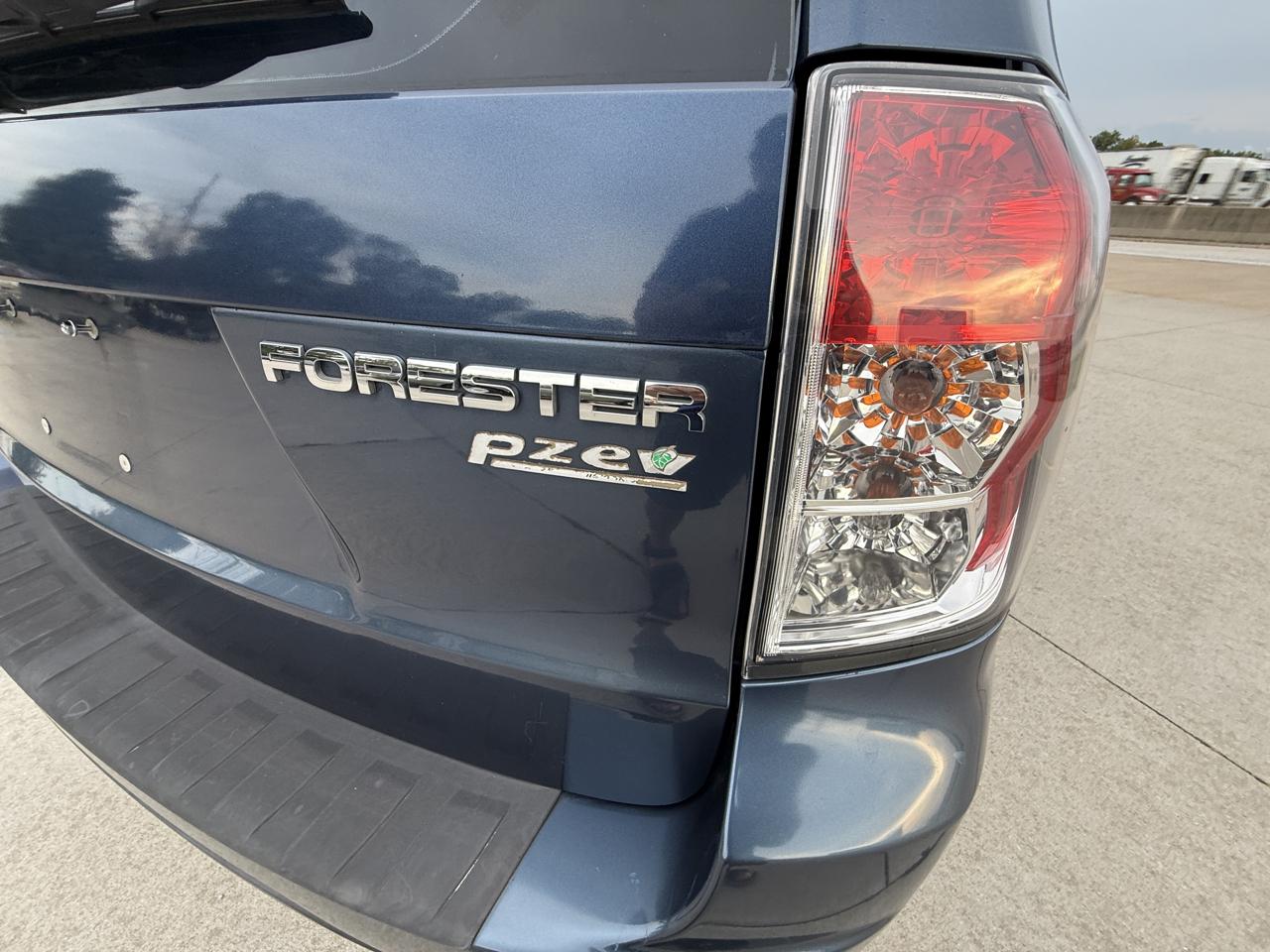 Subaru Forester 2.5X 2013