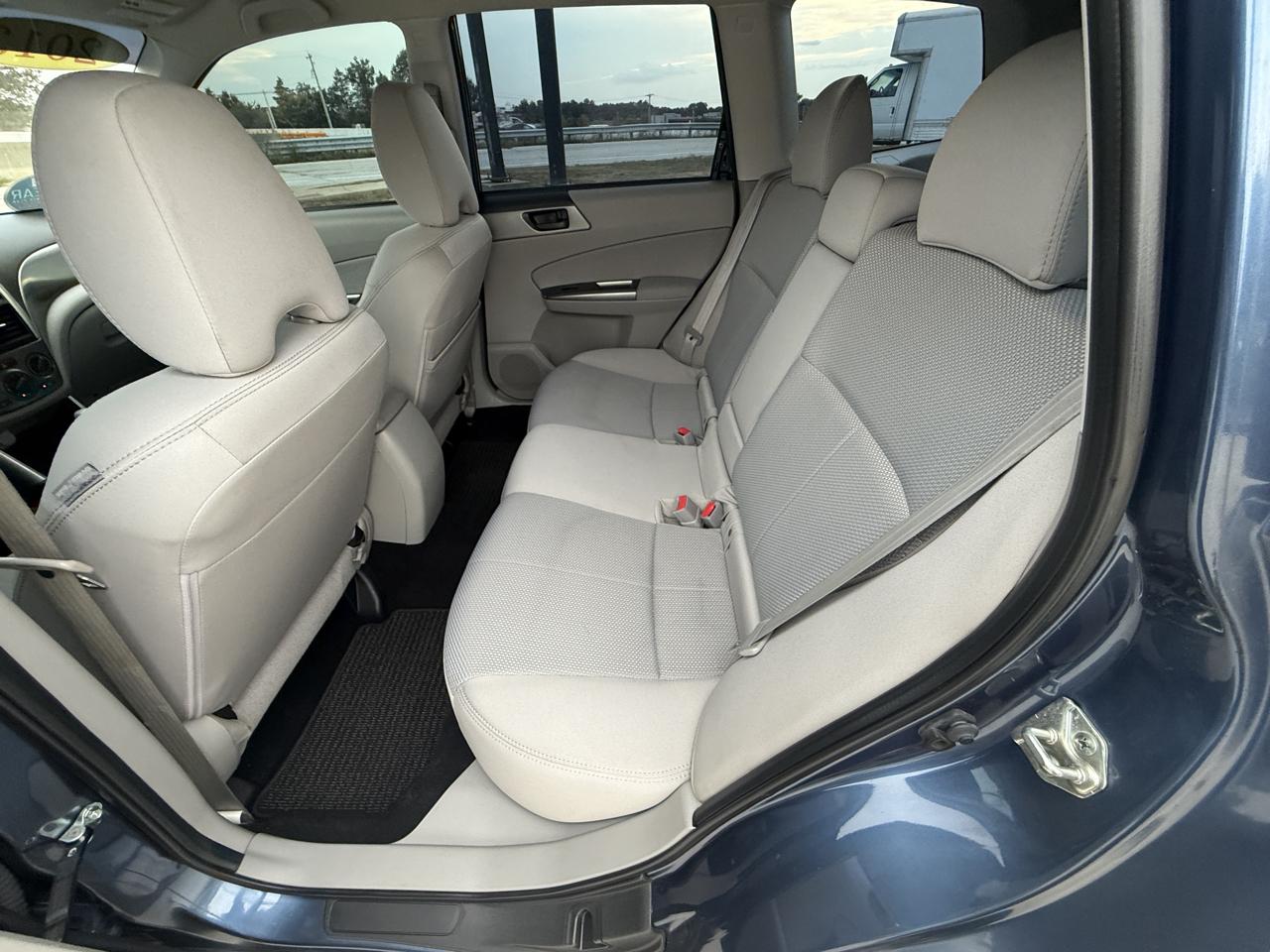 Subaru Forester 2.5X 2013