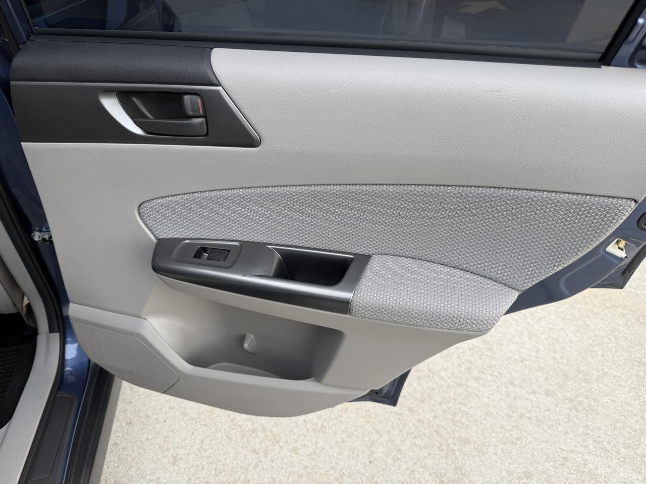 Subaru Forester 2.5X 2013