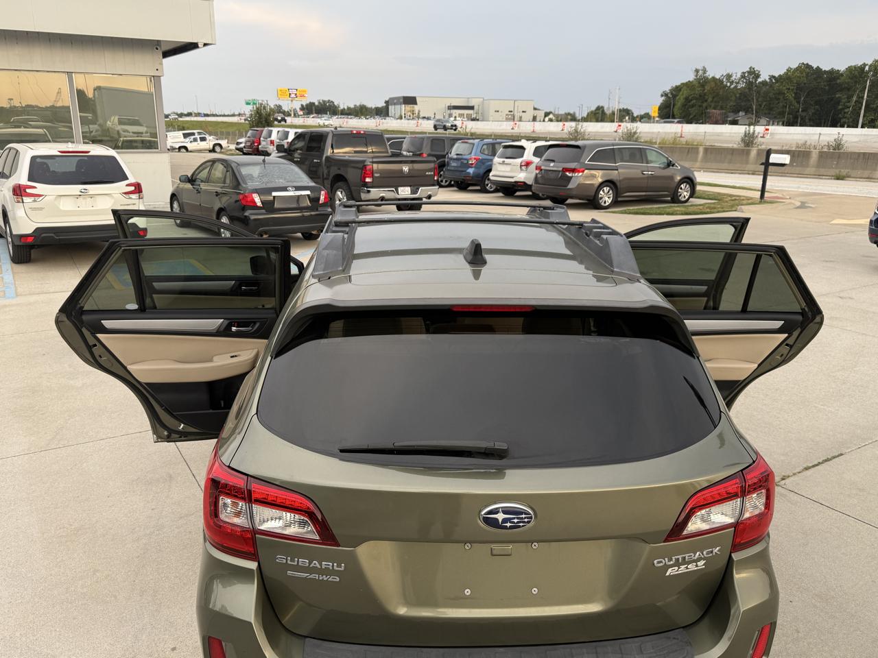 Subaru Outback 2.5i Premium 2016