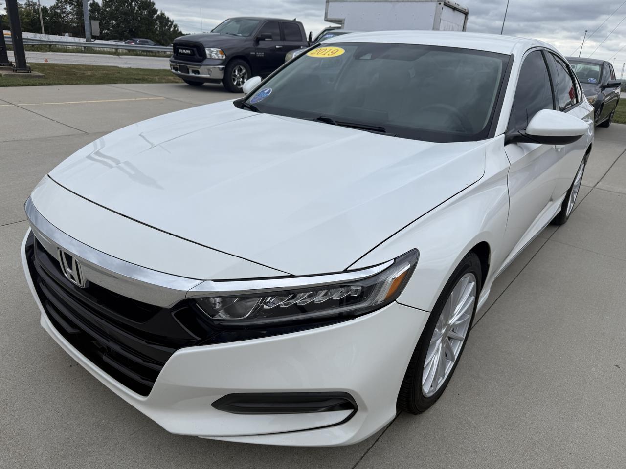 Honda Accord LX CVT 2019