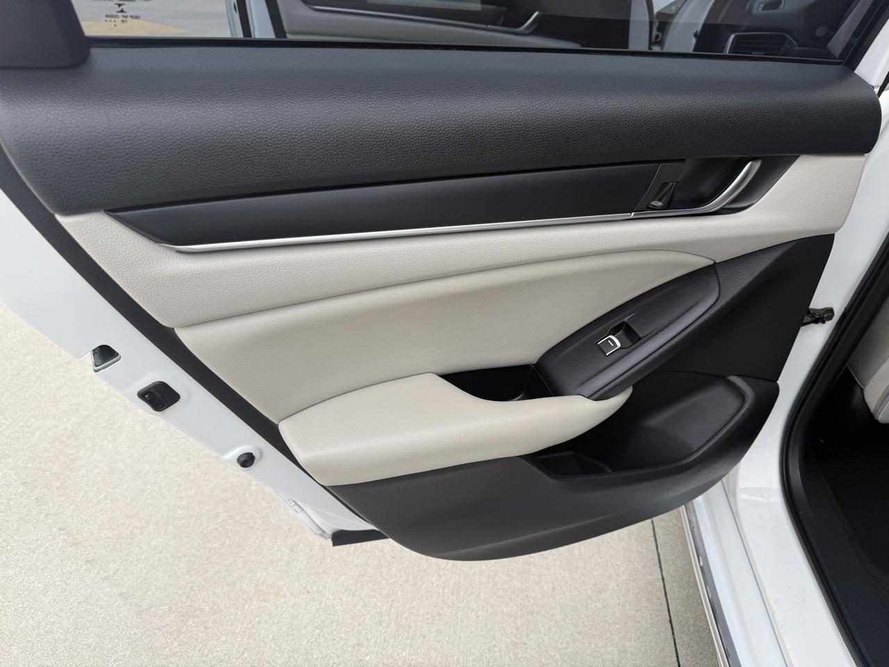 Honda Accord LX CVT 2019