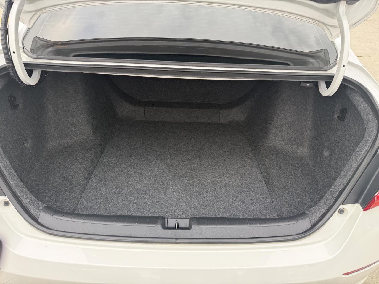 Honda Accord LX CVT 2019