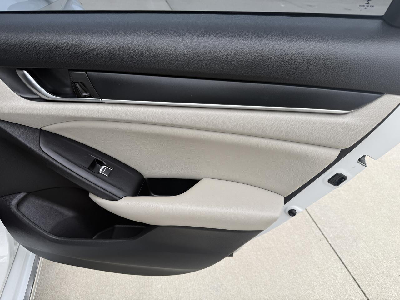 Honda Accord LX CVT 2019